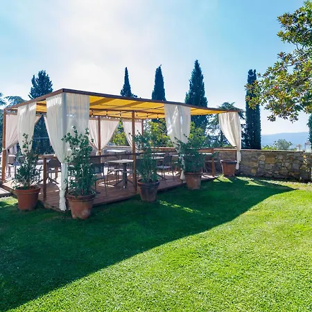 Godenano - Pool&restaurant